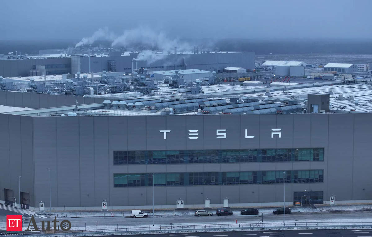 You are currently viewing Tesla will start making new EV model in second half of 2025, ET Auto