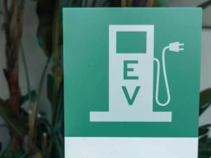 Read more about the article EVs are 59% less likely to break down, says Start Rescue, ET Auto