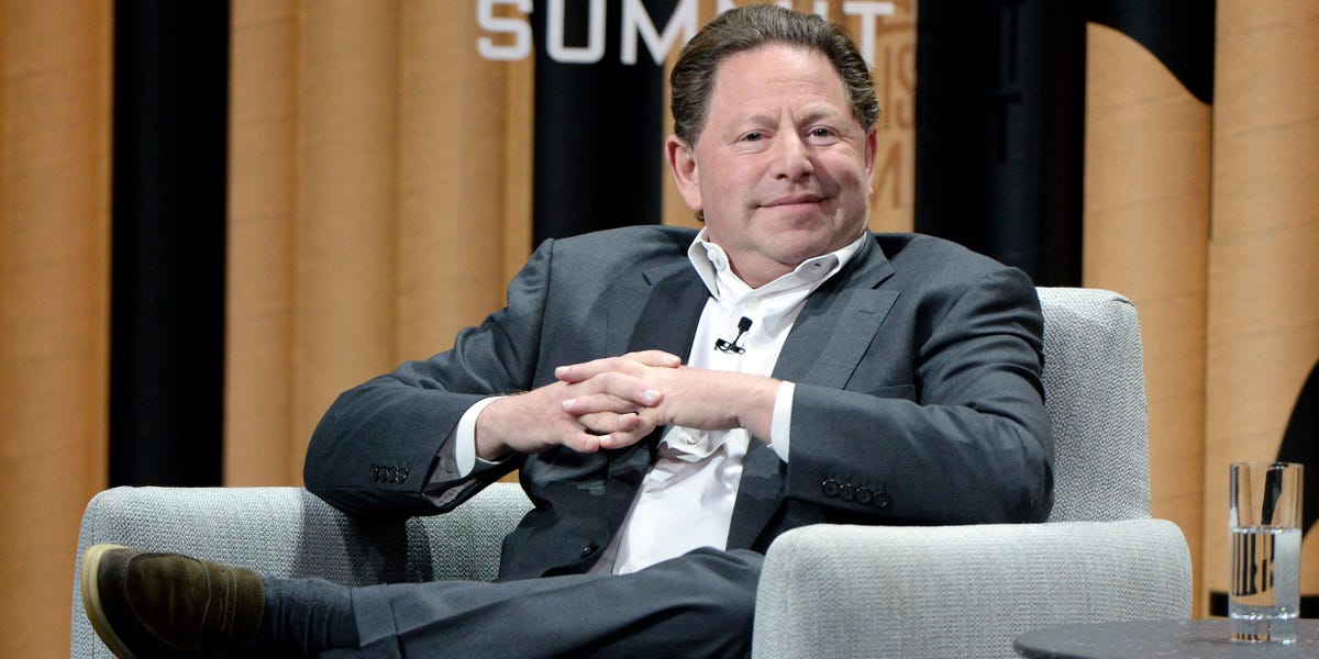 You are currently viewing Ex-Activision CEO Bobby Kotick Wants to Buy TikTok: Report