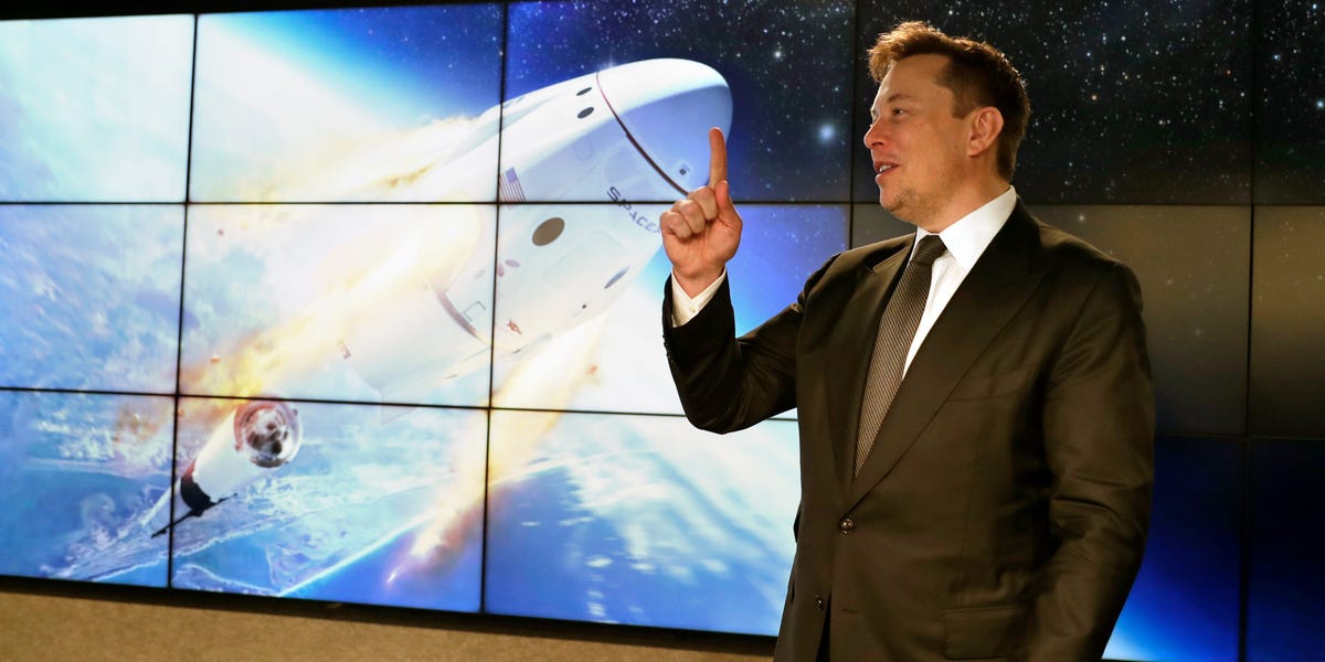 You are currently viewing SpaceX to Build Spy Satellites for US Intelligence, Report Says