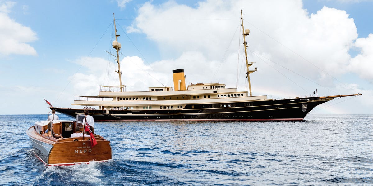 You are currently viewing Check Out the Biggest and Priciest Boats at Palm Beach’s Yacht Show