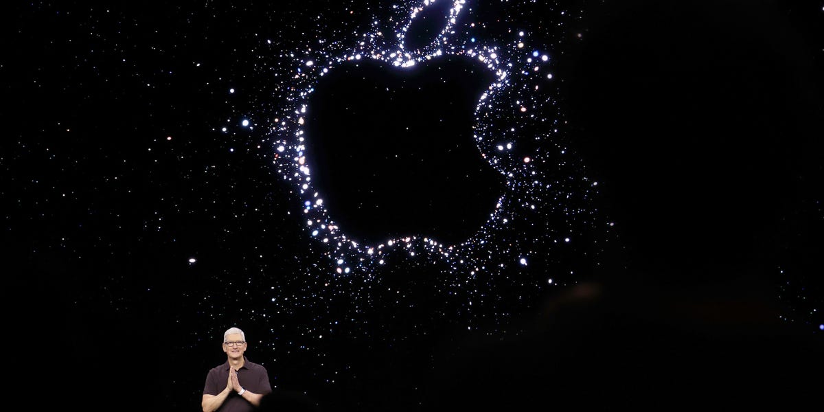 You are currently viewing Apple’s Dominance Isn’t Just a Tech Problem