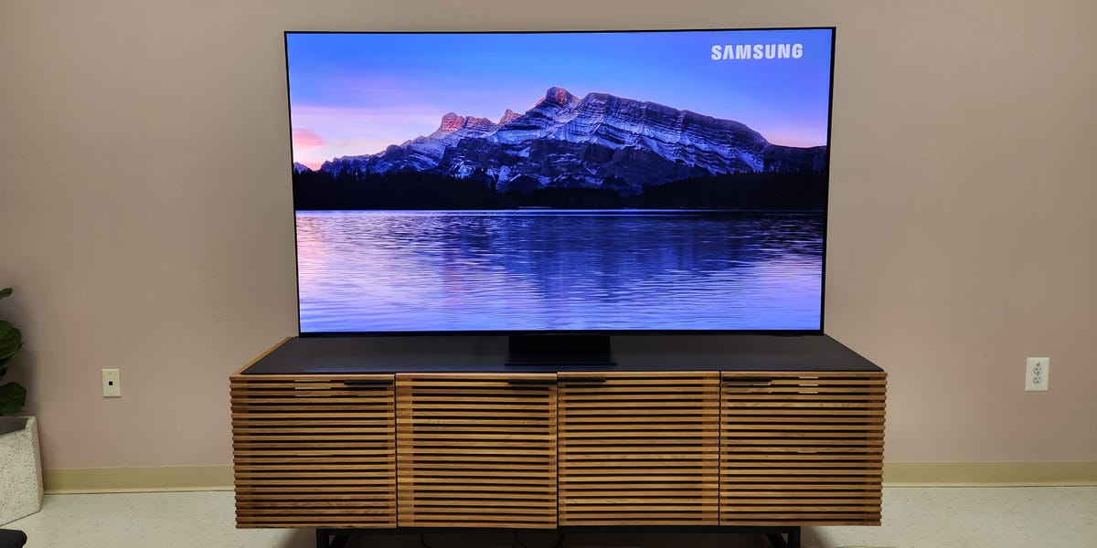 You are currently viewing Is This Premium OLED Still Worth It in 2024?