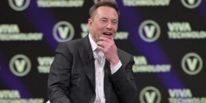 Read more about the article What Is Elon Musk’s Net Worth and Where Does It Come From?
