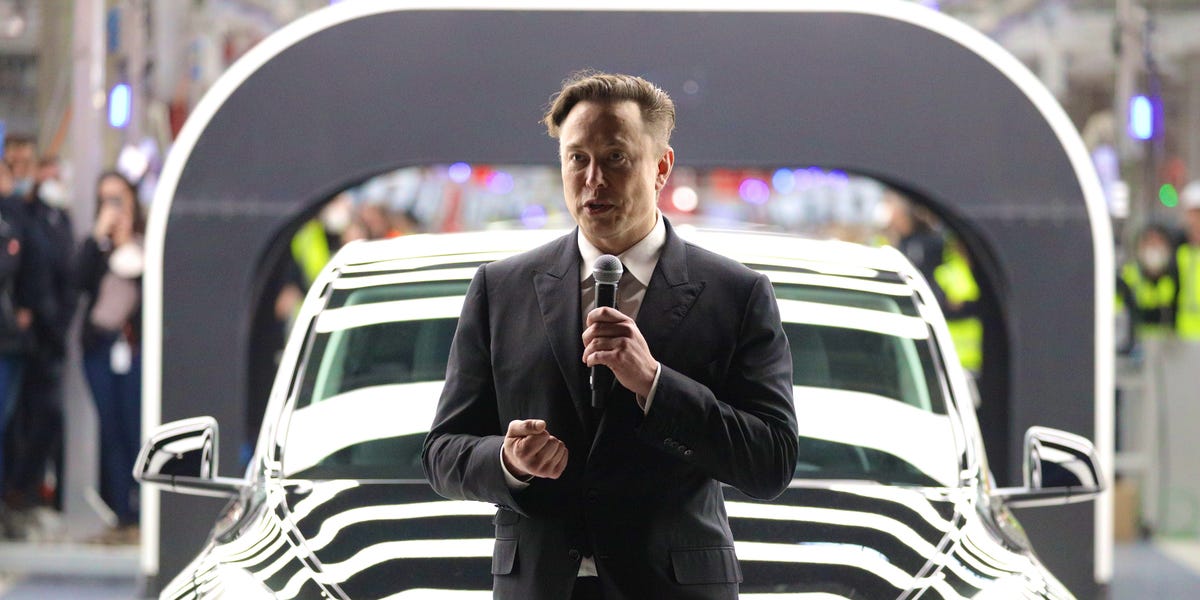 You are currently viewing Tesla’s Future Is Riding on Elon Musk Believers