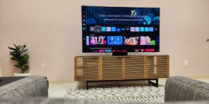 Read more about the article The Best OLED TV of 2024