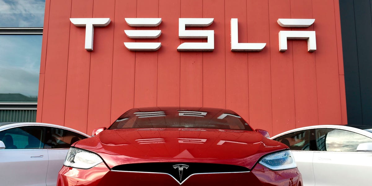 You are currently viewing Tesla’s Layoffs Aren’t Just in the US, Report Says