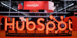 Read more about the article Google, Hubspot Deal Talk Reminds Wall Street Why It Loves the Stock