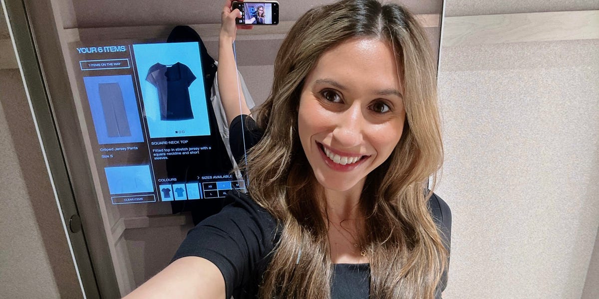 You are currently viewing I Tried H&M’s New Smart Mirrors and I See Great Potential