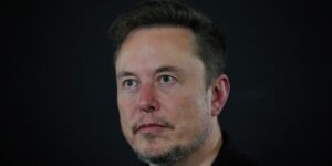 Read more about the article CEOs Bet up to $10 Million to Prove Elon Musk’s AI Prediction Wrong