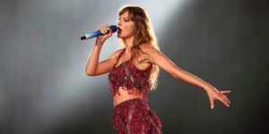 Read more about the article Taylor Swift’s TikTok Return Shows Even the Biggest Stars Need the App