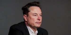 Read more about the article Elon Musk Says Tesla Needs a ‘Complete Organizational Overhaul’