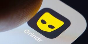 Read more about the article Grindr Accused of Sharing User HIV Status With Ad Firms, Class Action