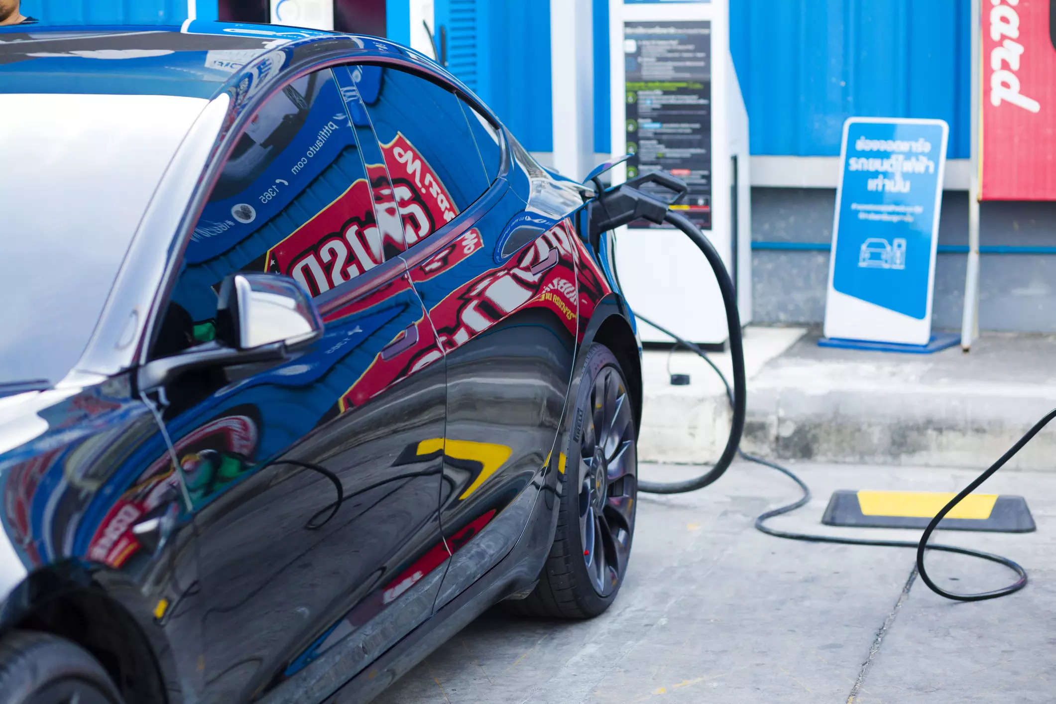 Read more about the article Govt says no proposal to increase subsidies for EVs, ET Auto