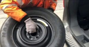 Read more about the article Why a car’s spare tire is smaller than a regular tire: 90 out of 100 people don’t know the real reason why a car’s spare tire is 1 inch smaller