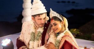 Read more about the article At the age of 35, Srijita De became a bride for the second time, married according to Bengali customs, photos went viral.